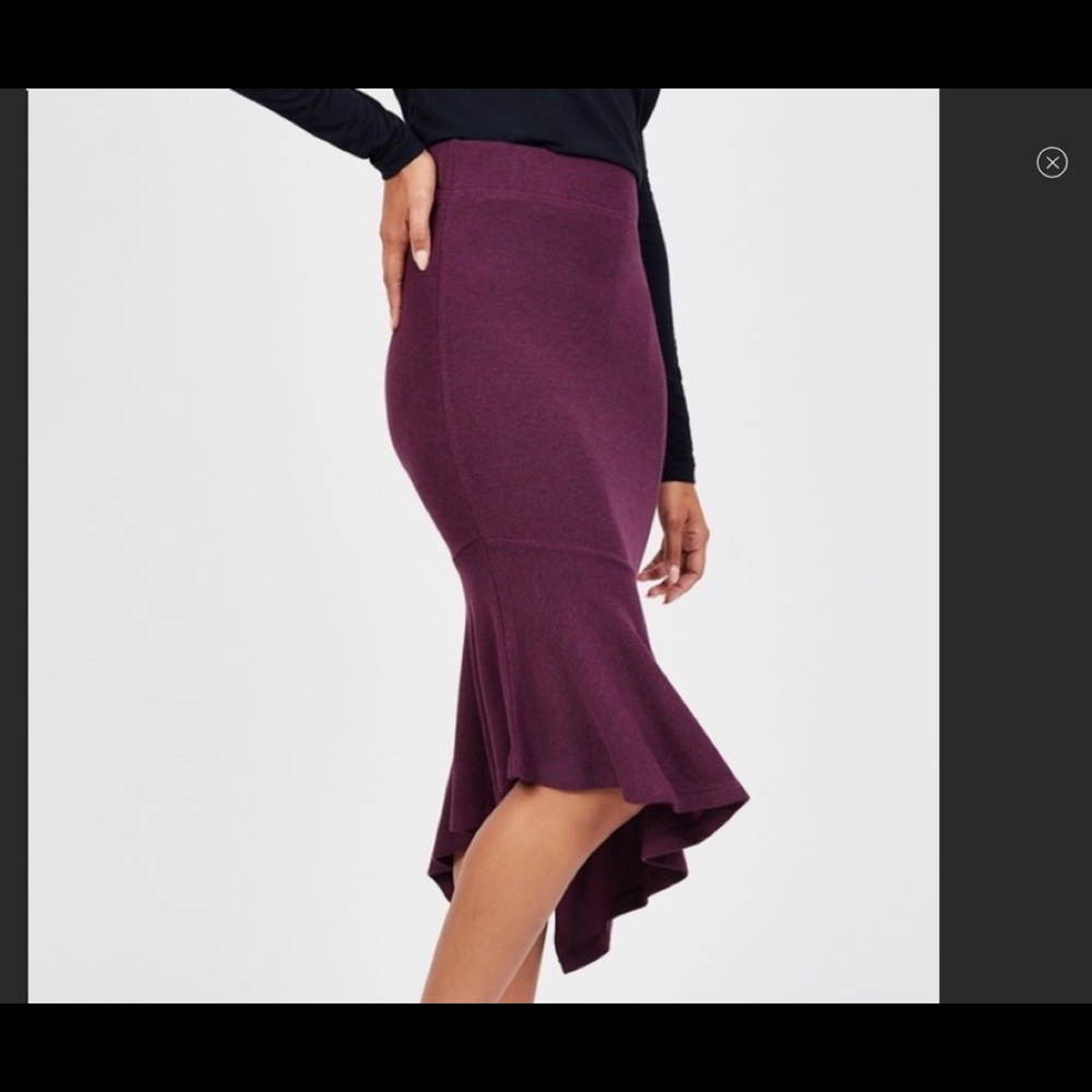 Summer & Sage || Asymmetrical Sweater Skirt - Picture 7 of 8